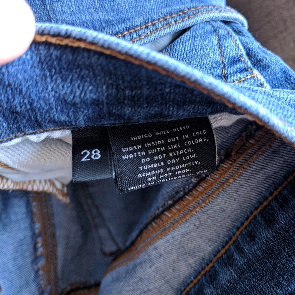 J Brand 835 Midrise Zip Capri Jeans in Tone - Picture 7 of 8
